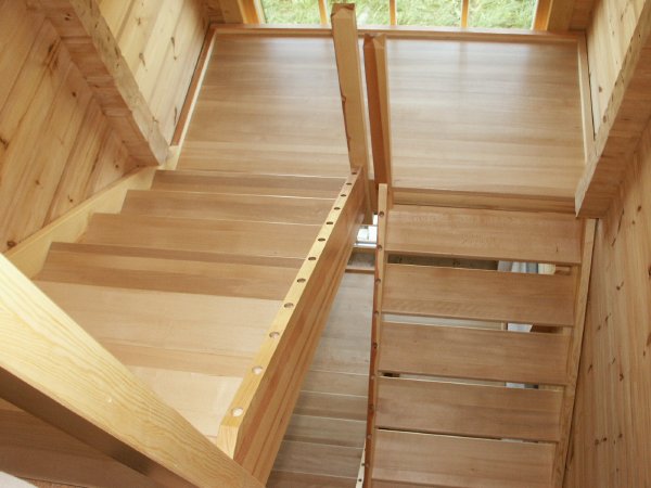 Treppe (noch ohne Gelnder)