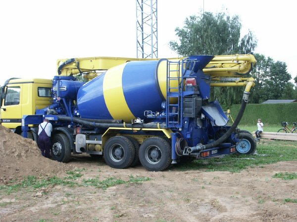 01.07.03 Beton kommt ...